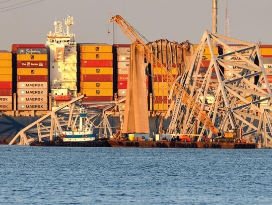 Largest crane in Eastern Seaboard to clear Baltimore bridge collapse wreckage, USA - 29 Mar 2024