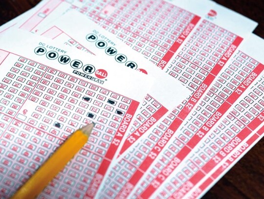 Powerball jackpot has reached a total of $1.09 billion, Washington Dc, Usa - 02 Apr 2024