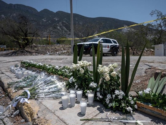 Tribute to platform collapse victims during Maynez election rally, Monterrey, Mexico - 24 May 2024