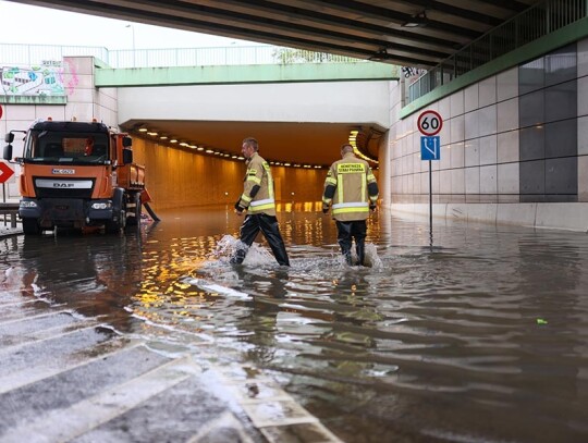 Firefighters clear flooded tunnel in Warsaw, Poland - 20 Aug 2024